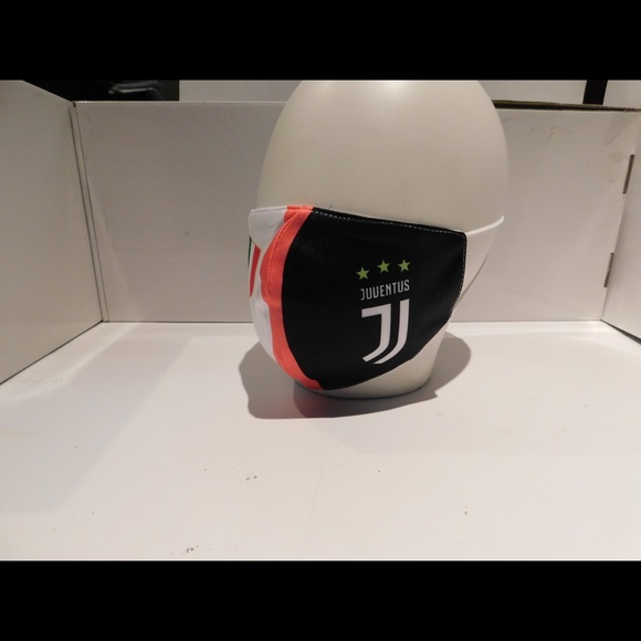Juventus FC Supporters Face Covering - Picture 1 of 3